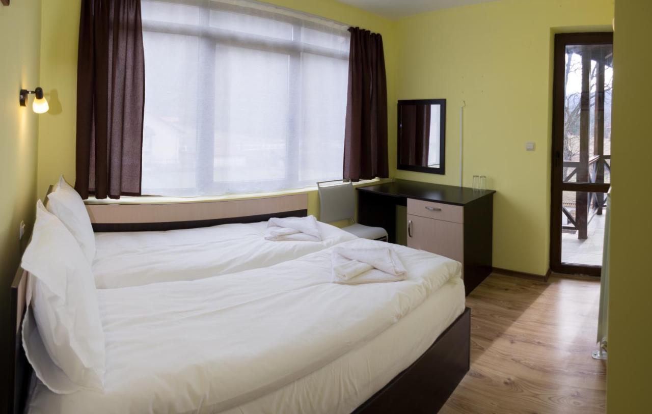 Family Hotel Virgin ريباريكا المظهر الخارجي الصورة