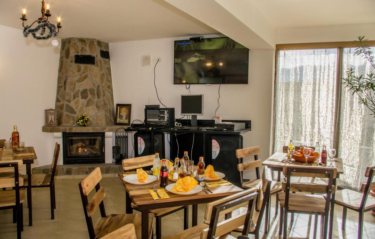 Family Hotel Virgin ريباريكا المظهر الخارجي الصورة